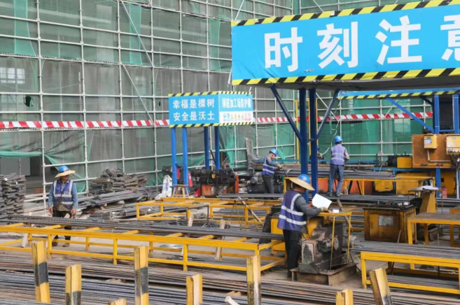 首栋封顶！“战江南”再提速！(图4)