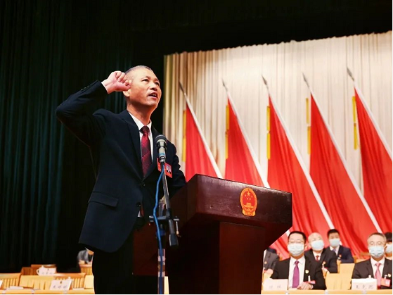 王克思当选鲤城区人民政府区长向鲤城人民作出承诺